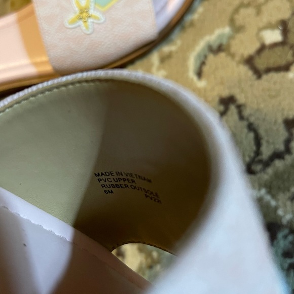 Michael Kors size 6 Limited edition Miami sandals. Never worn. - Picture 3 of 5